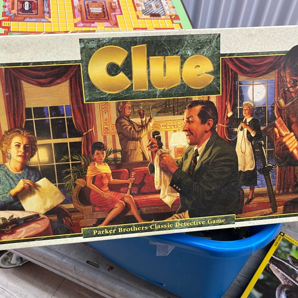 VINTAGE Clue 1992 Edition COMPLETE Classic Board Game Long Box Parker Brothers